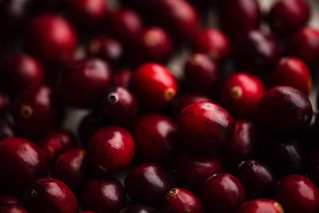 cranberries natural remedies for UTIs
